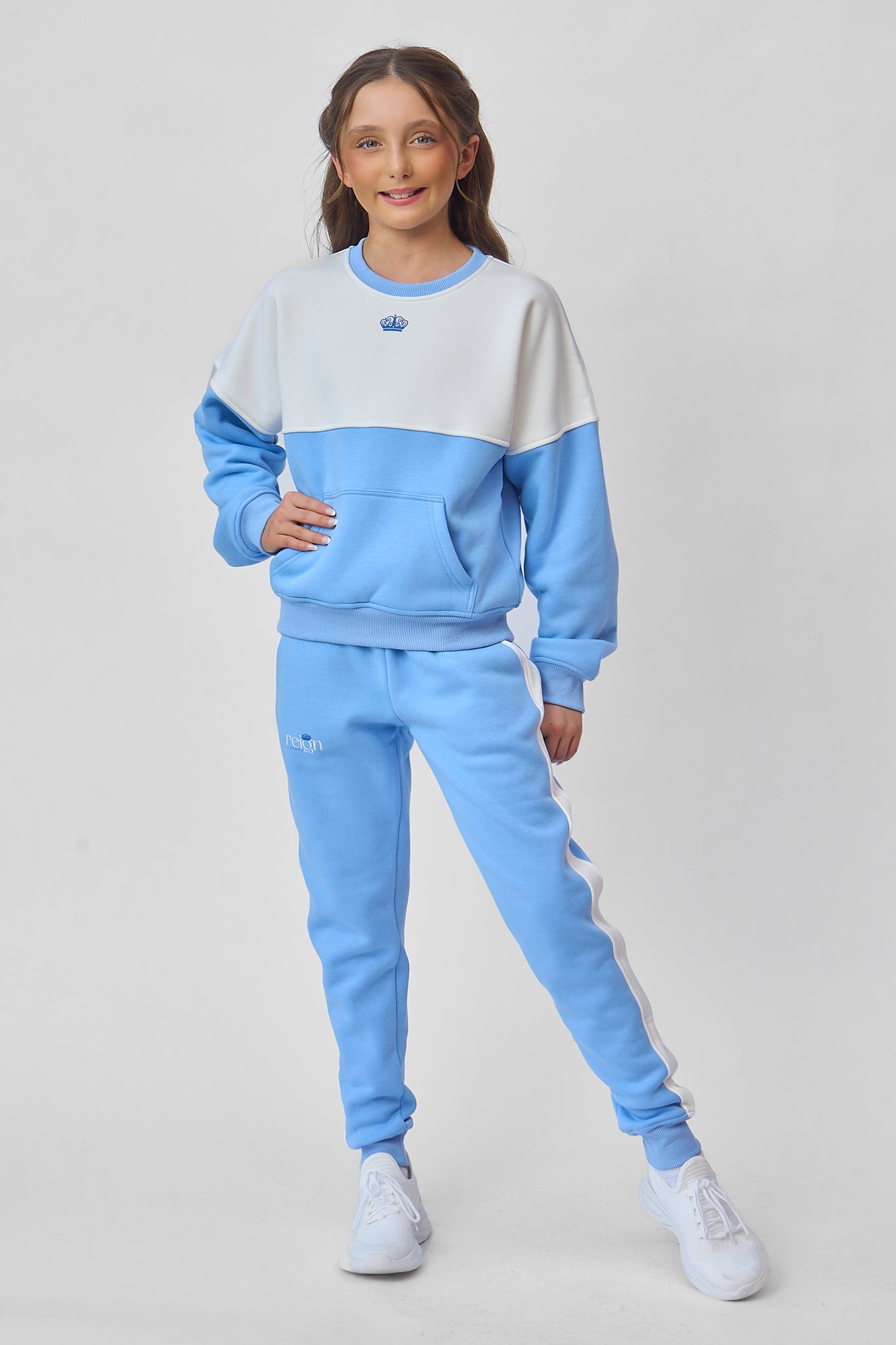 Youth Après Reign Crewneck